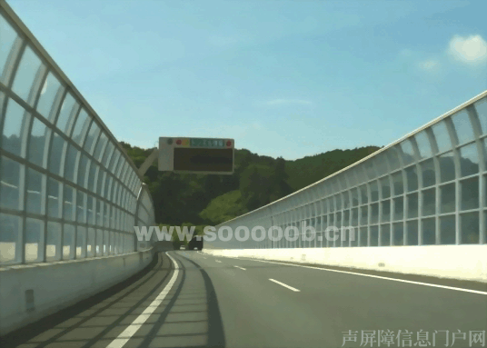 日本圏央道透明声屏障